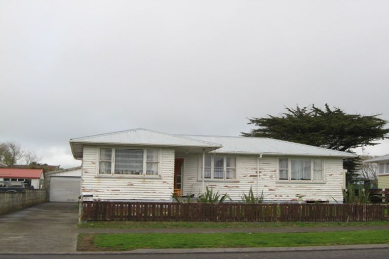 Photo of property in 133 Cracroft Street, Waitara, 4320