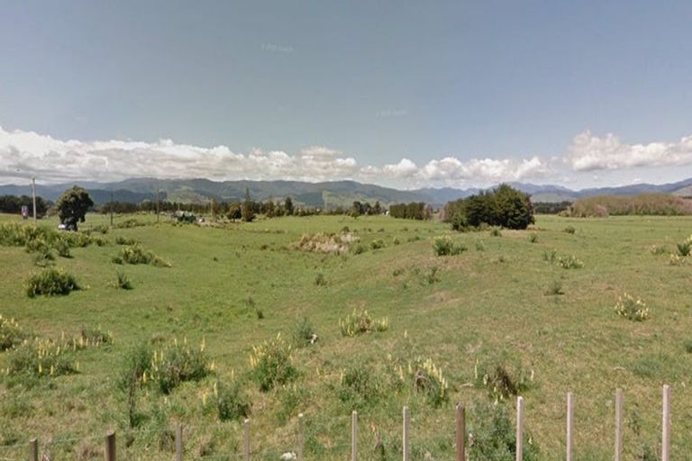 Photo of property in 16 Robert Mckeen Street, Otaki Beach, Otaki, 5512