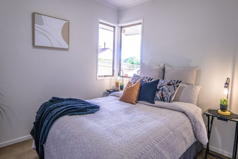 Photo of property in 1/16 Fieldstone Court, Northpark, Auckland, 2013