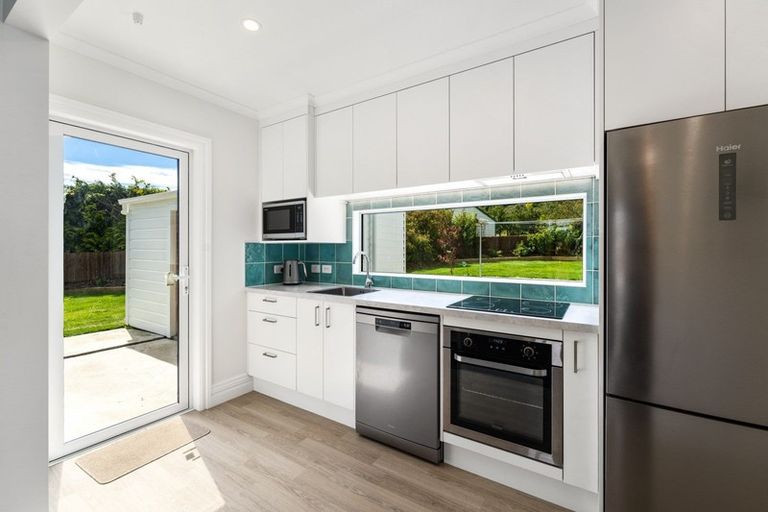 Photo of property in 24 Brighton Road, Green Island, Dunedin, 9018