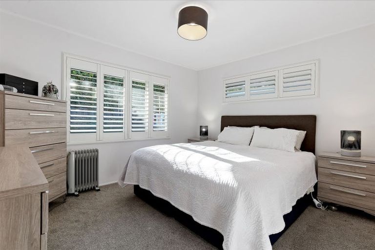Photo of property in 9 Castle Way, Beckenham, Christchurch, 8023