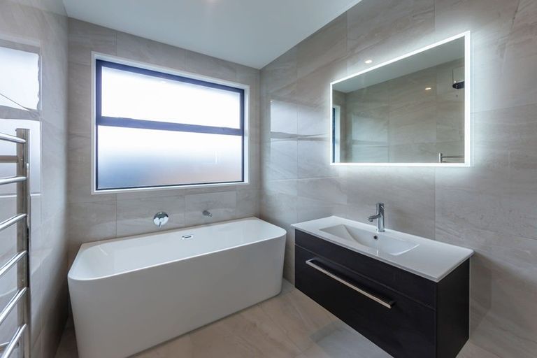 Photo of property in 20 Chimango Place, Rolleston, 7615