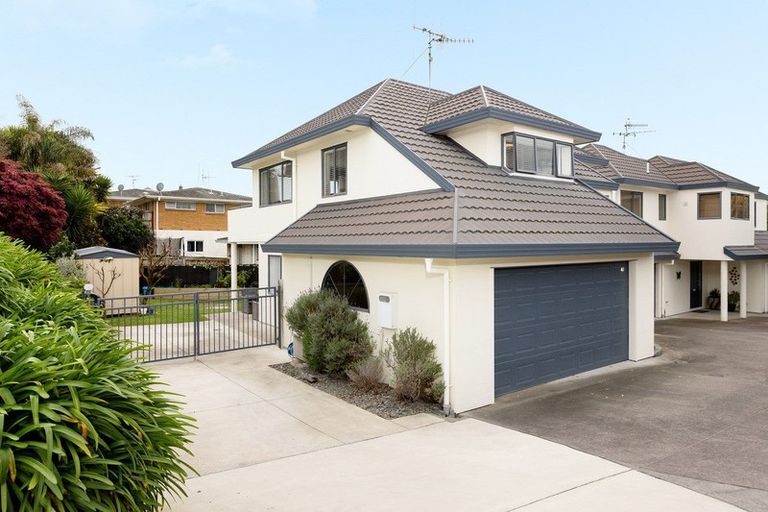 Photo of property in 48 Pine Avenue, Otumoetai, Tauranga, 3110