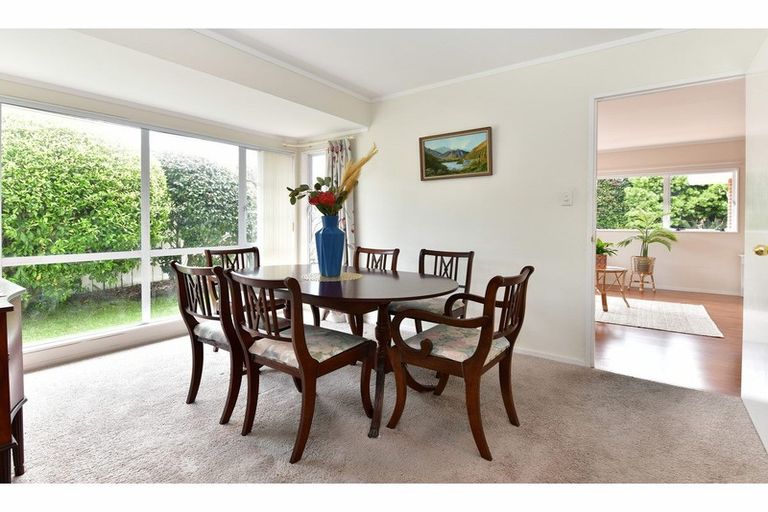 Photo of property in 16 Crampton Court, Orewa, 0931