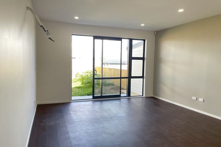 Photo of property in 32 Karoro Road, Flat Bush, Auckland, 2019