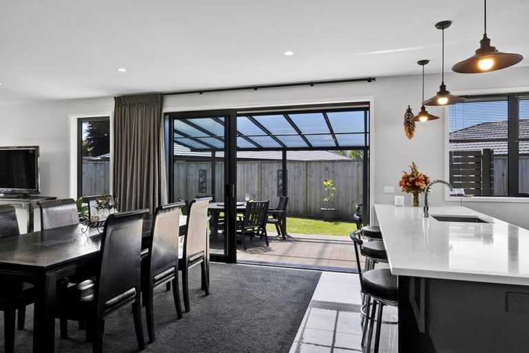 Photo of property in 8 Wheki Lane, Inglewood, 4330