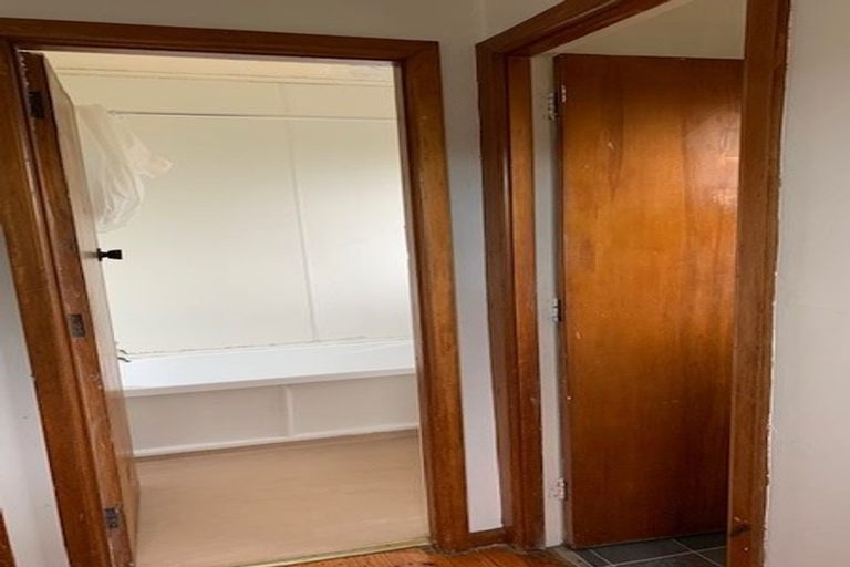 Photo of property in 21 Guildford Street, Burnside, Christchurch, 8053