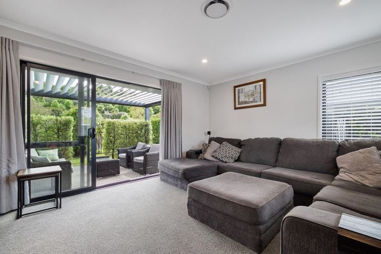 Photo of property in 84 Pakanga Grove, Pyes Pa, Tauranga, 3112