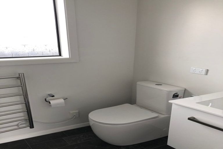 Photo of property in 1/15 Sturrocks Road, Redwood, Christchurch, 8051