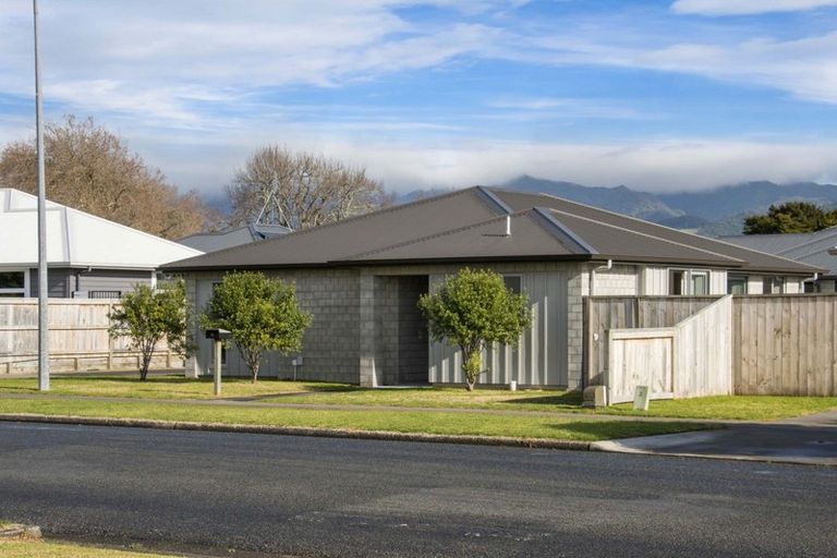 Photo of property in 10a Park Road, Katikati, 3129