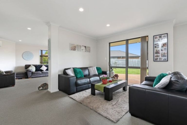Photo of property in 141 Doncaster Drive, Papamoa Beach, Papamoa, 3118