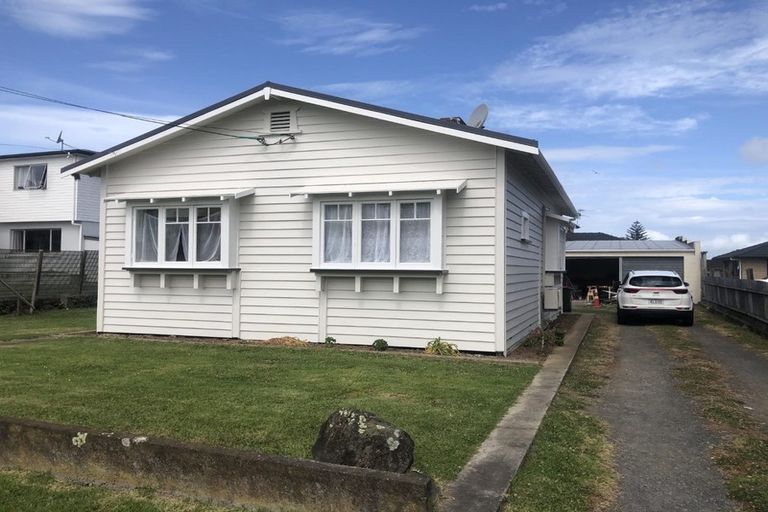 Photo of property in 11 Harris Road, Mount Wellington, Auckland, 1051