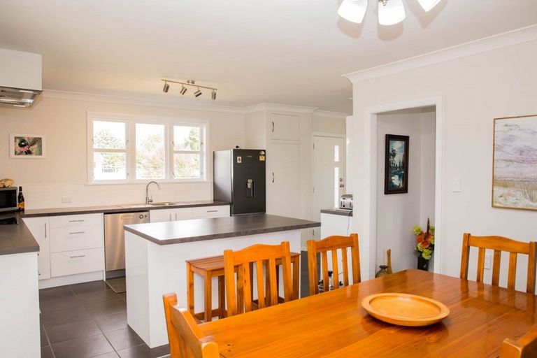 Photo of property in 10 Clyde Street, Levin, 5510