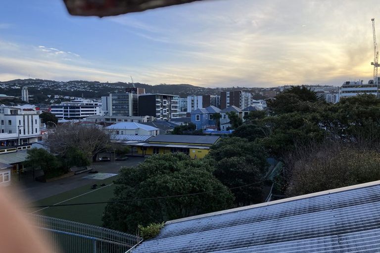 Photo of property in 30 Brougham Street, Mount Victoria, Wellington, 6011