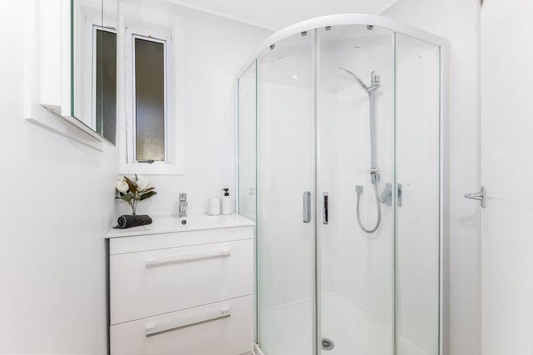 Photo of property in 25 Loongana Street, Waitangirua, Porirua, 5024