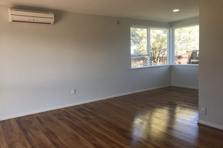 Photo of property in 40 Inwoods Road, Parklands, Christchurch, 8083