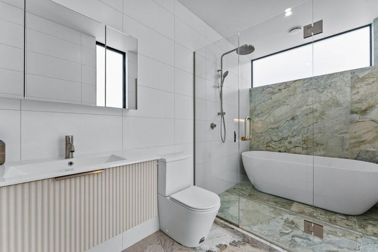 Photo of property in 45b Rosario Crescent, Red Beach, 0932