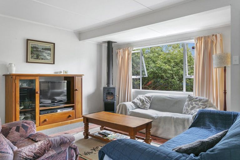 Photo of property in 17 Charles Crescent, Rainbow Point, Taupo, 3330