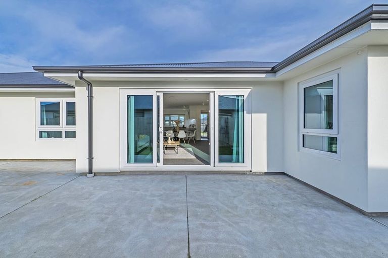 Photo of property in 2 Beckford Way, Rolleston, 7614