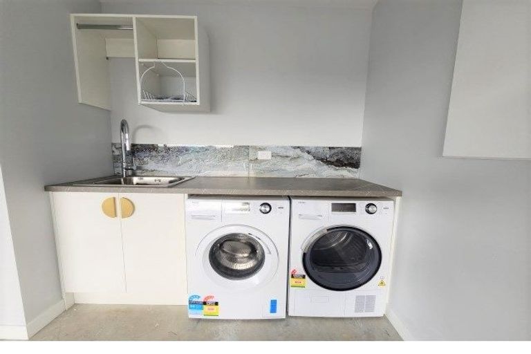 Photo of property in 12 Topsail Way, Whitby, Porirua, 5024