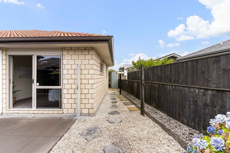 Photo of property in 32 Popata Close, Papamoa Beach, Papamoa, 3118