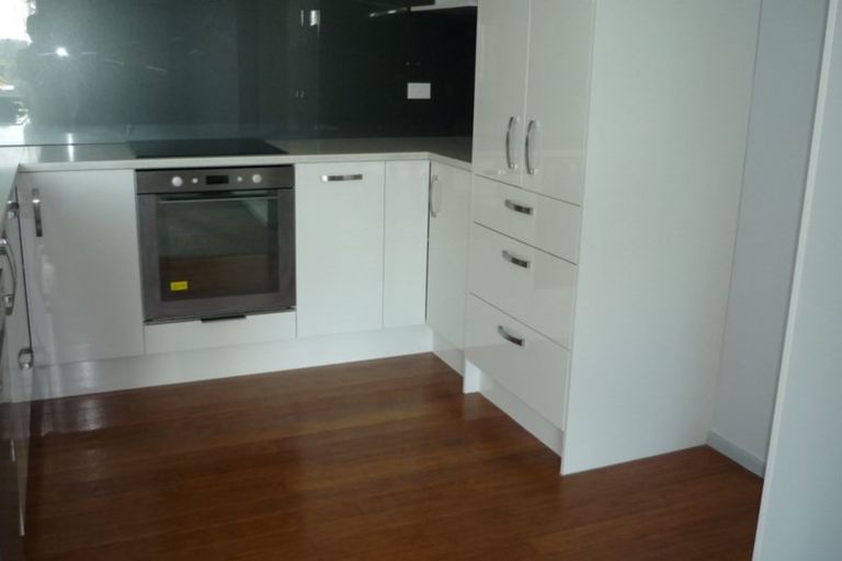 Photo of property in Santa Rosa, 3/340 Gulf Harbour Drive, Gulf Harbour, Whangaparaoa, 0930