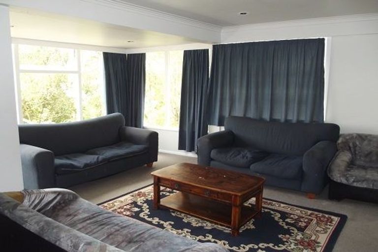 Photo of property in 13a Ribblesdale Road, Henderson, Auckland, 0612