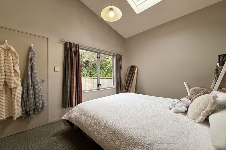 Photo of property in 36 Todman Street, Brooklyn, Wellington, 6021