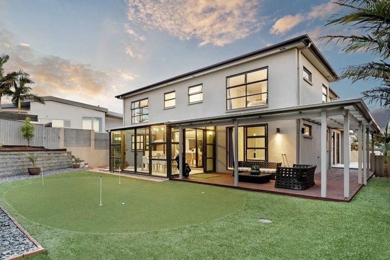 Photo of property in 4 Montrose Terrace, Mairangi Bay, Auckland, 0630