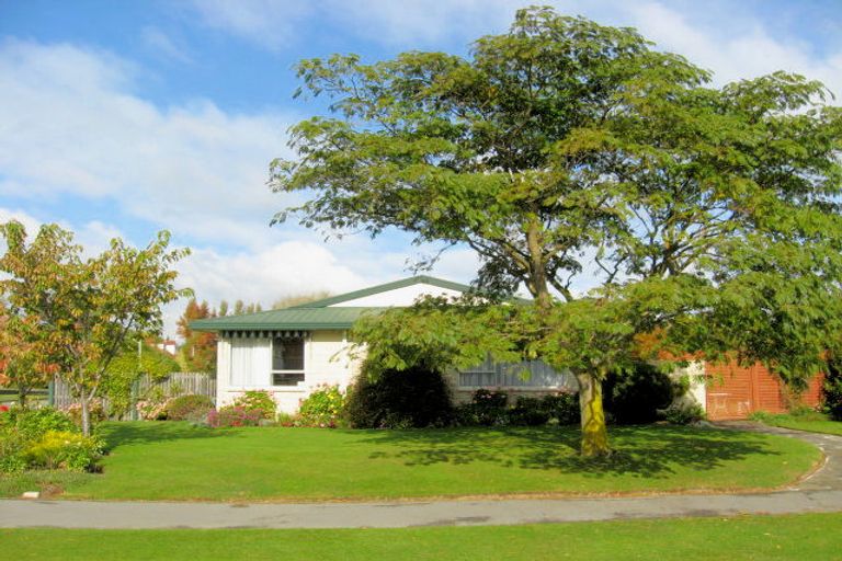 Photo of property in 2 Parr Place, Ilam, Christchurch, 8041