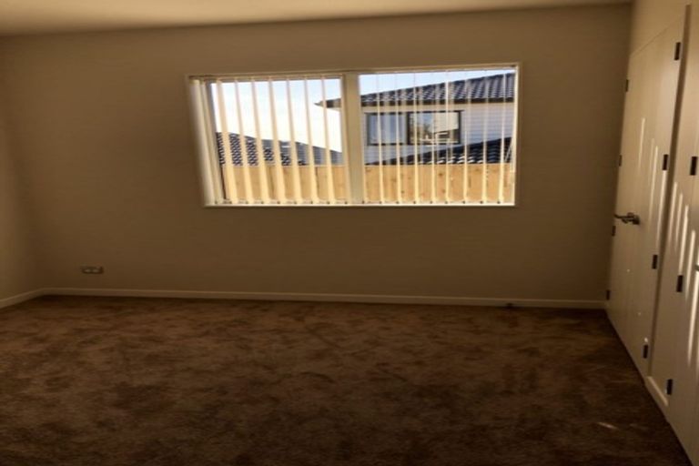 Photo of property in 73 Drumbuoy Drive, Flat Bush, Auckland, 2019