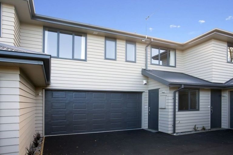 Photo of property in 2/66 Packe Street, Edgeware, Christchurch, 8013