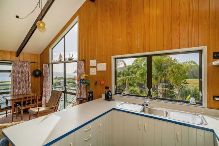 Photo of property in 15 Gray Avenue, Kuaotunu West, Whitianga, 3592
