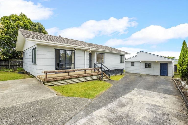 Photo of property in 6 Rhine Place, Weymouth, Auckland, 2103