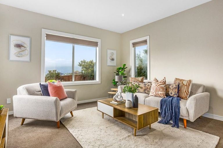 Photo of property in 129 Te Puia Drive, Aotea, Porirua, 5024