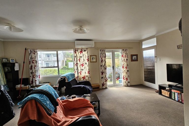 Photo of property in 8/126 Redwood Avenue, Tawa, Wellington, 5028