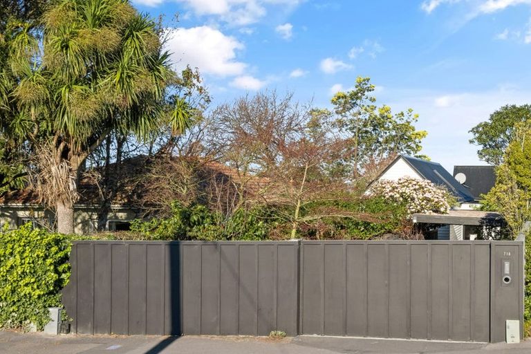Photo of property in 718 Highgate, Maori Hill, Dunedin, 9010