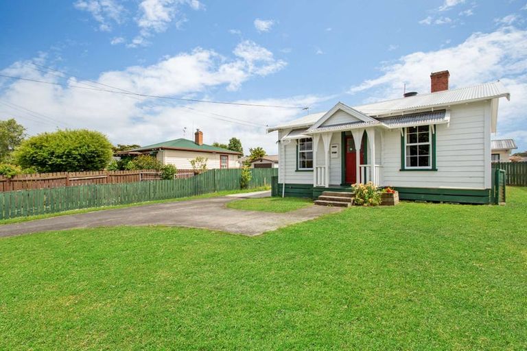 Photo of property in 1/62 Old Wairoa Road, Papakura, 2110