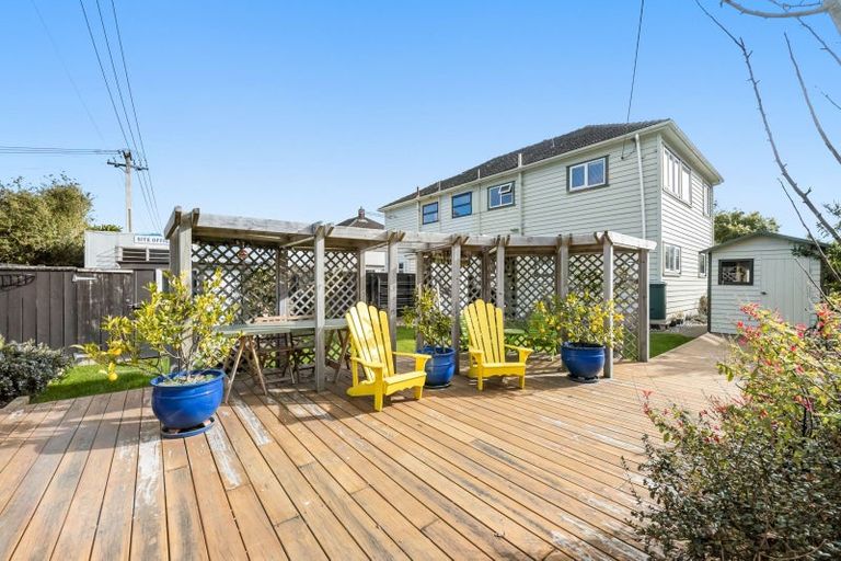 Photo of property in 356 Cambridge Terrace, Naenae, Lower Hutt, 5011