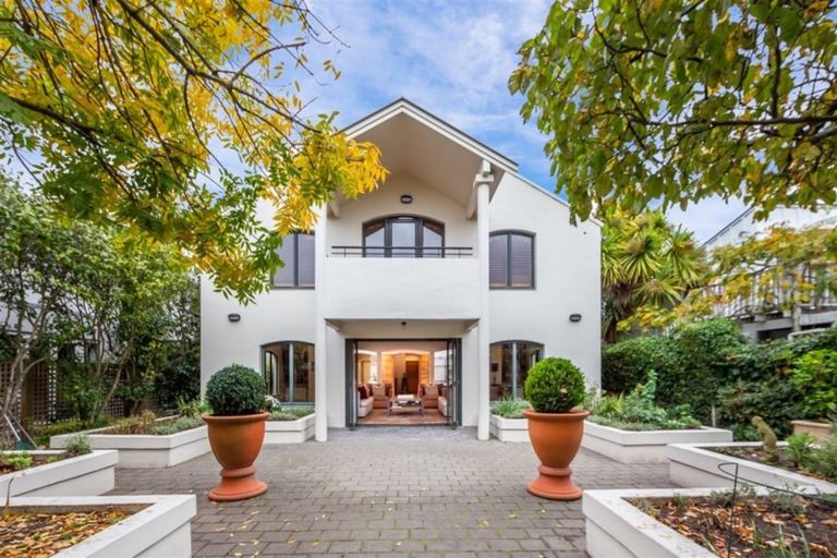 Photo of property in 31 Beveridge Street, Christchurch Central, Christchurch, 8013