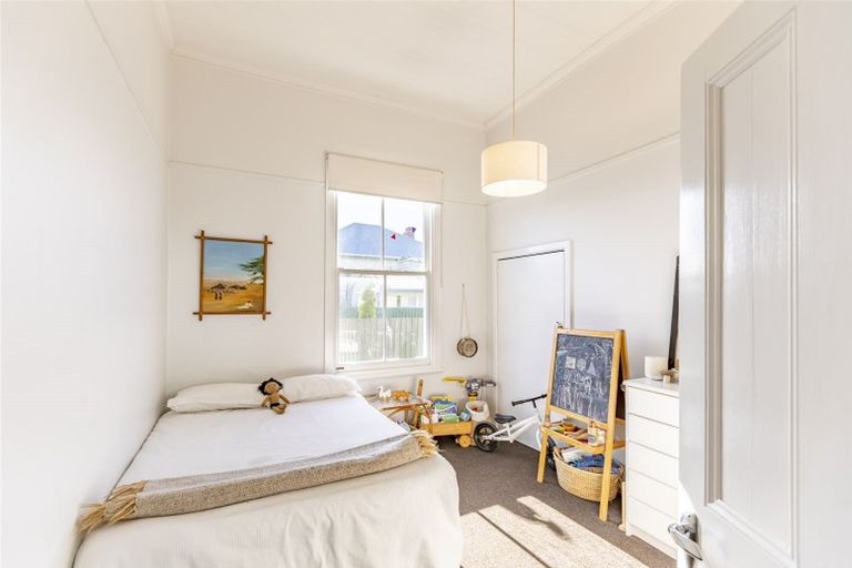 Photo of property in 95 Wellesley Road, Napier South, Napier, 4110