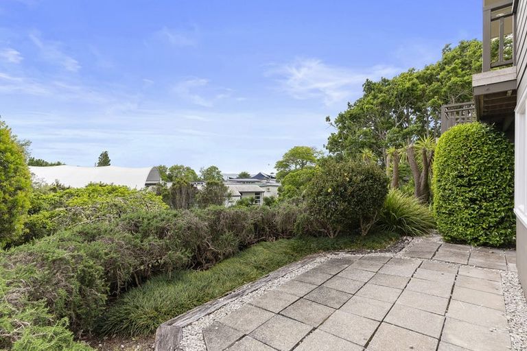 Photo of property in 104 Mellons Bay Road, Mellons Bay, Auckland, 2014