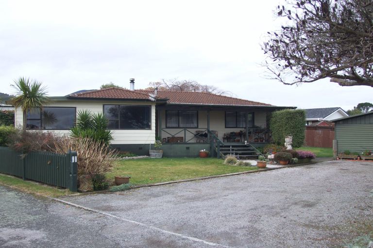 Photo of property in 11 Glengarry Place, Hilltop, Taupo, 3330