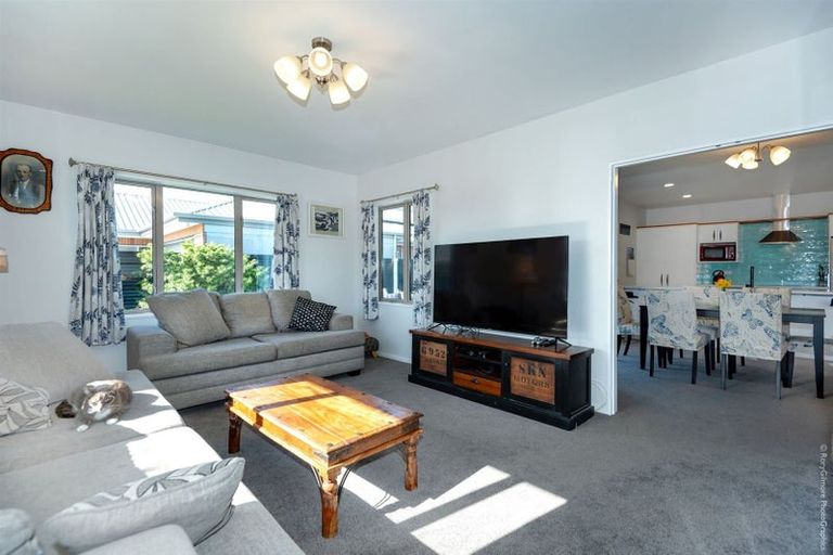 Photo of property in 14 Saint Peters Close, Woolston, Christchurch, 8062