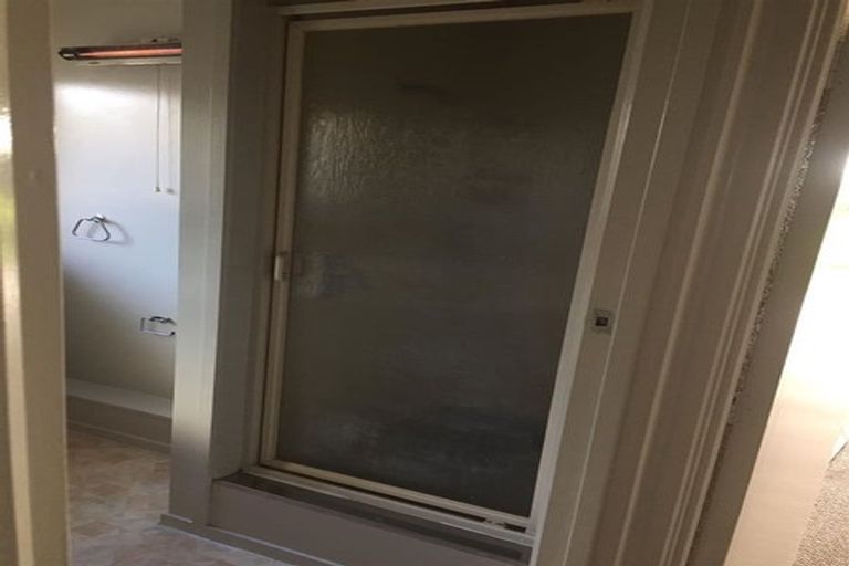 Photo of property in 2/17a Omana Road, Papatoetoe, Auckland, 2025