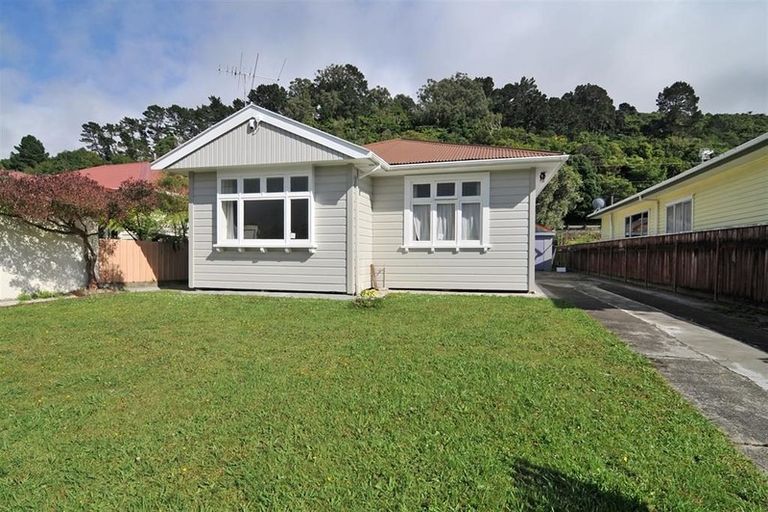 Photo of property in 55 Pharazyn Street, Melling, Lower Hutt, 5010