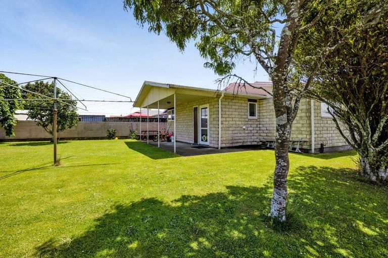 Photo of property in 8 Toko Road, Toko, Stratford, 4392