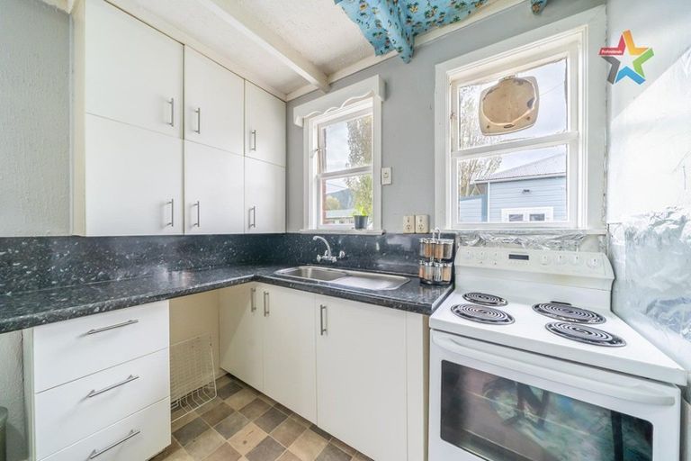 Photo of property in 234 Naenae Road, Naenae, Lower Hutt, 5011