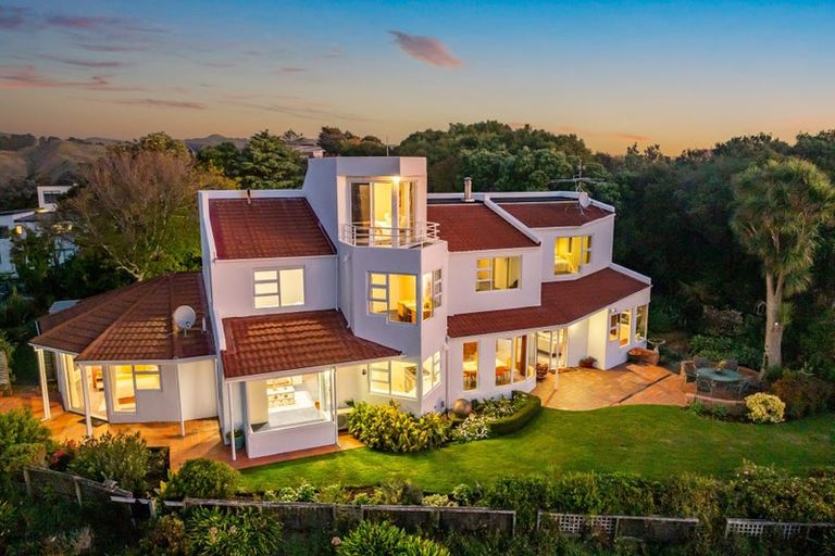 Photo of property in 29 Adventure Drive, Whitby, Porirua, 5024