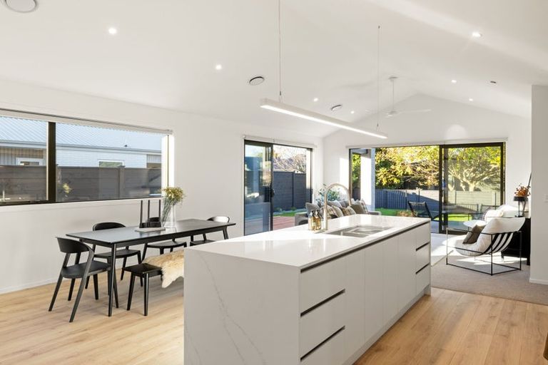 Photo of property in 14 Hugo Shaw Drive, Cambridge, 3434